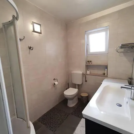 Apartman 3 Bedroom With Balconies, Close To The