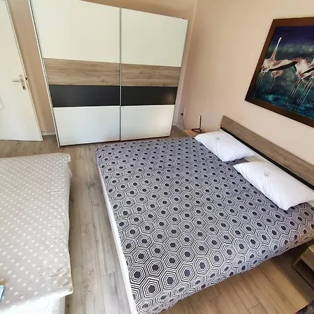 3 Bedroom With Balconies, Close To The * Zadar