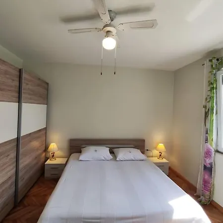 3 Bedroom With Balconies, Close To The Apartman